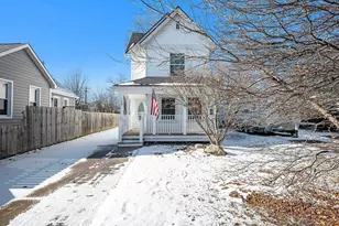 104 Logan St, Mount Clemens, MI 48043 - Photo 1