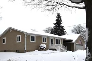 313 N Linden Ave, Fremont, MI 49412 - Photo 1