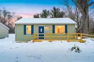 122 Creekview Dr, Battle Creek, MI 49037 - Photo 1