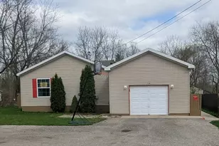 134 N 5th St NE, Cedar Springs, MI 49319 - Photo 1