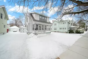 407 S W Ave, Jackson, MI 49201 - Photo 1