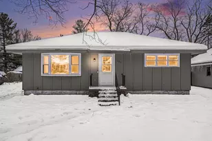 607 Central Bay Ave, Holland, MI 49423 - Photo 1