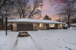 56 Garden Ave N, Battle Creek, MI 49017 - Photo 1