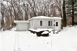942 Oakcrest St SW, Wyoming, MI 49509 - Photo 1