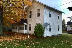 4695 S 1st St, Pittsford, MI 49271 - Photo 1