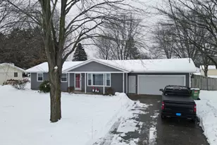 10300 Springwood Dr, Zeeland, MI 49464 - Photo 1