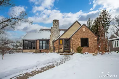 550 Washington Avenue, Holland, MI 49423 - Photo 1