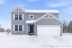 210 Thorn Hill Ct, Hastings, MI 49058 - Photo 1