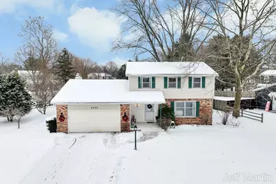 5622 Far Hill Drive SE, Grand Rapids, MI 49546 - Photo 1