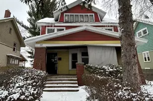 747 Prince St SE, Grand Rapids, MI 49507 - Photo 1