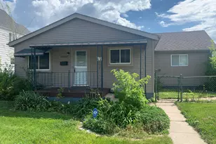 22806 Shakespeare Ave, Eastpointe, MI 48021 - Photo 1