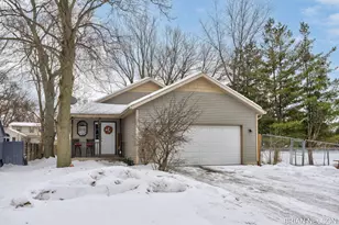 80 E 37th St, Holland, MI 49423 - Photo 1