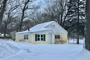 14894 Groesbeck St, Grand Haven, MI 49417 - Photo 1