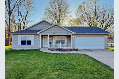 911 S Lincoln Avenue, Three Rivers, MI 49093 - Photo 1
