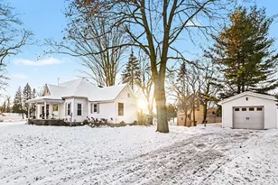 612 W Grand River Ave, Portland, MI 48875 - Photo 1