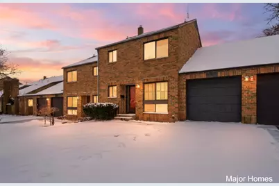 241 Heritage Commons Street SE, Grand Rapids, MI 49503 - Photo 1