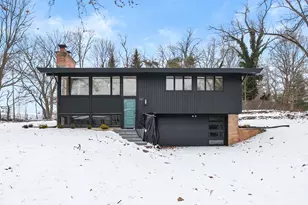 527 Parkdale Blvd, Parchment, MI 49004 - Photo 1