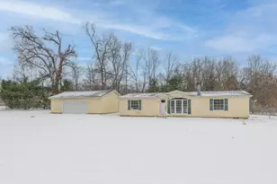 23515 Morton St, Dowagiac, MI 49047 - Photo 1