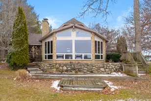 41772 N Park St, Paw Paw, MI 49079 - Photo 1