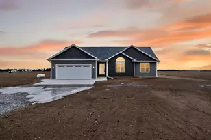 2081 S Francisco Rd, Grass Lake, MI 49240 - Photo 1