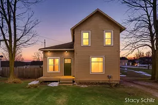 344 E Main St, Vermontville, MI 49096 - Photo 1