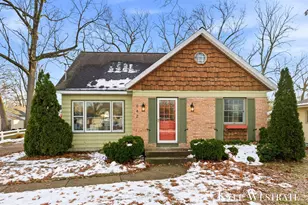 942 32nd St SW, Wyoming, MI 49509 - Photo 1