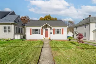 624 Parker Ave, Kalamazoo, MI 49008 - Photo 1