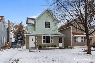 1128 Mc Reynolds Ave NW, Grand Rapids, MI 49504 - Photo 1