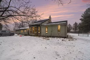323 S Truhn Rd, Fowlerville, MI 48836 - Photo 1