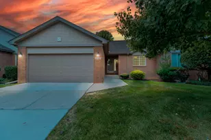 40049 Rolling Green Ct, Canton, MI 48188 - Photo 1