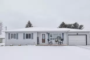 102 Pillsbury Ave, Coldwater, MI 49036 - Photo 1