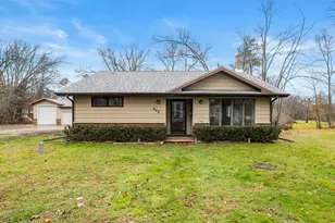 646 Marie Ave, Battle Creek, MI 49037 - Photo 1