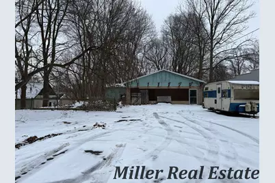 607 S Michigan Avenue, Hastings, MI 49058 - Photo 1