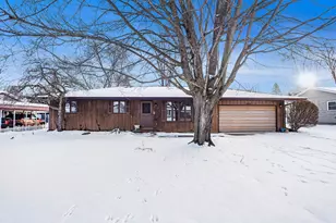 1039 Rose St, Marshall, MI 49068 - Photo 1
