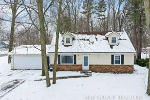 4014 Cambridge Dr, Hudsonville, MI 49426 - Photo 1