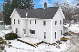 5306 W Carson City Rd, Greenville, MI 48838 - Photo 1