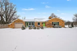 2907 Cascade Rd SE, Grand Rapids, MI 49506 - Photo 1