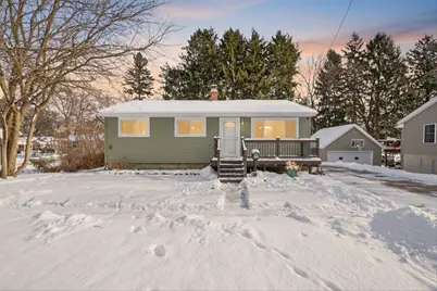 1105 S Eaton Street, Albion, MI 49224 - Photo 1