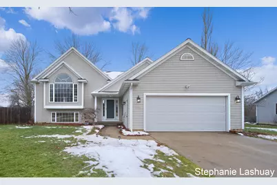 881 Maynard NW, Grand Rapids, MI 49504 - Photo 1