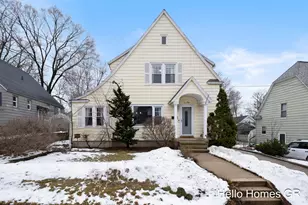 450 Kenwood Street NE, Grand Rapids, MI 49505 - Photo 1