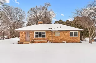 2113 Hamstead Rd NW, Grand Rapids, MI 49504 - Photo 1
