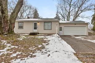 1365 Lancaster Ave NW, Grand Rapids, MI 49504 - Photo 1