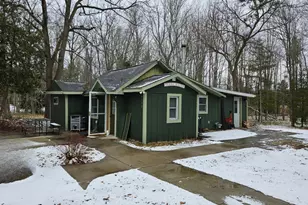 1130 E Park St, Pentwater, MI 49449 - Photo 1