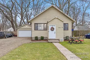 416 N Wilson Ave, Kalamazoo, MI 49004 - Photo 1