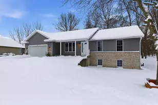 7124 Pine Grove St, Allendale, MI 49401 - Photo 1
