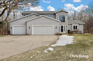 19059 Sioux Dr, Spring Lake, MI 49456 - Photo 1