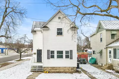 1001 Lincoln Avenue NW, Grand Rapids, MI 49504 - Photo 1