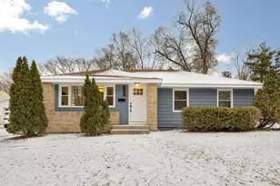 1618 Adams St SE, Grand Rapids, MI 49506 - Photo 1