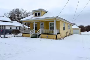 2215 Lincoln Ave, Saginaw, MI 48601 - Photo 1