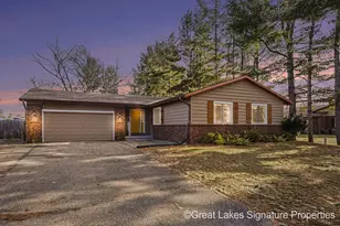 7528 Pine Grove Dr, Jenison, MI 49428 - Photo 1